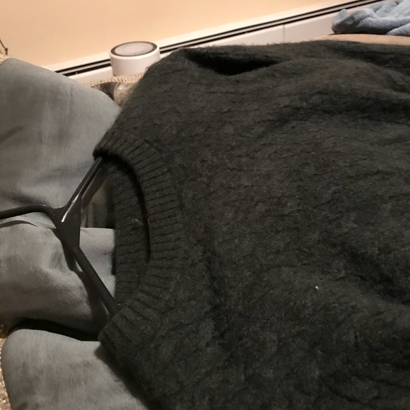 LL Bean Cashmere sweater M/S men’s. - Picture 3 of 5